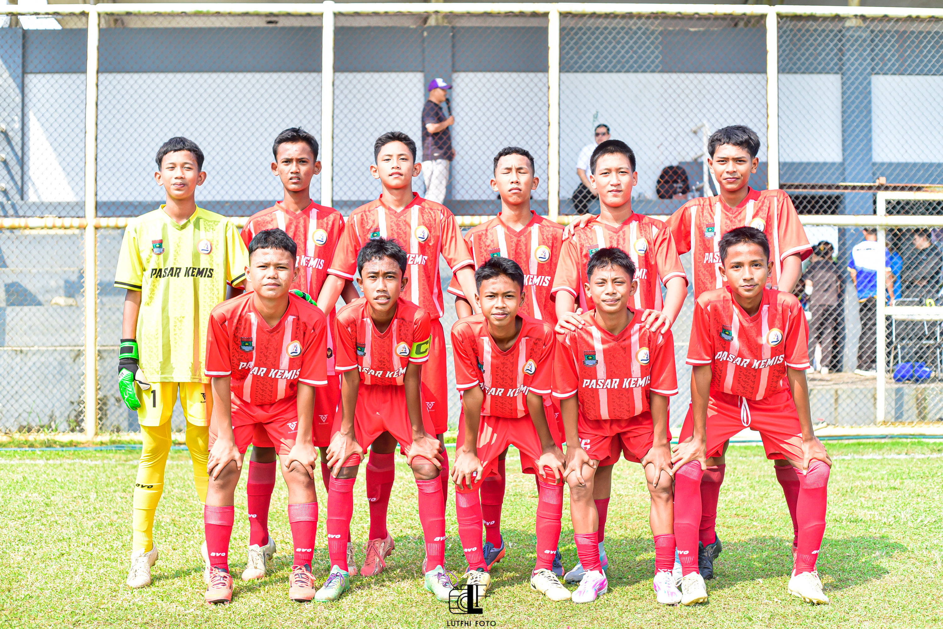Siswa SMPN 1 Pasarkemis Turut Harumkan Kecamatan dalam Kejuaraan Sepak Bola Sekabupaten