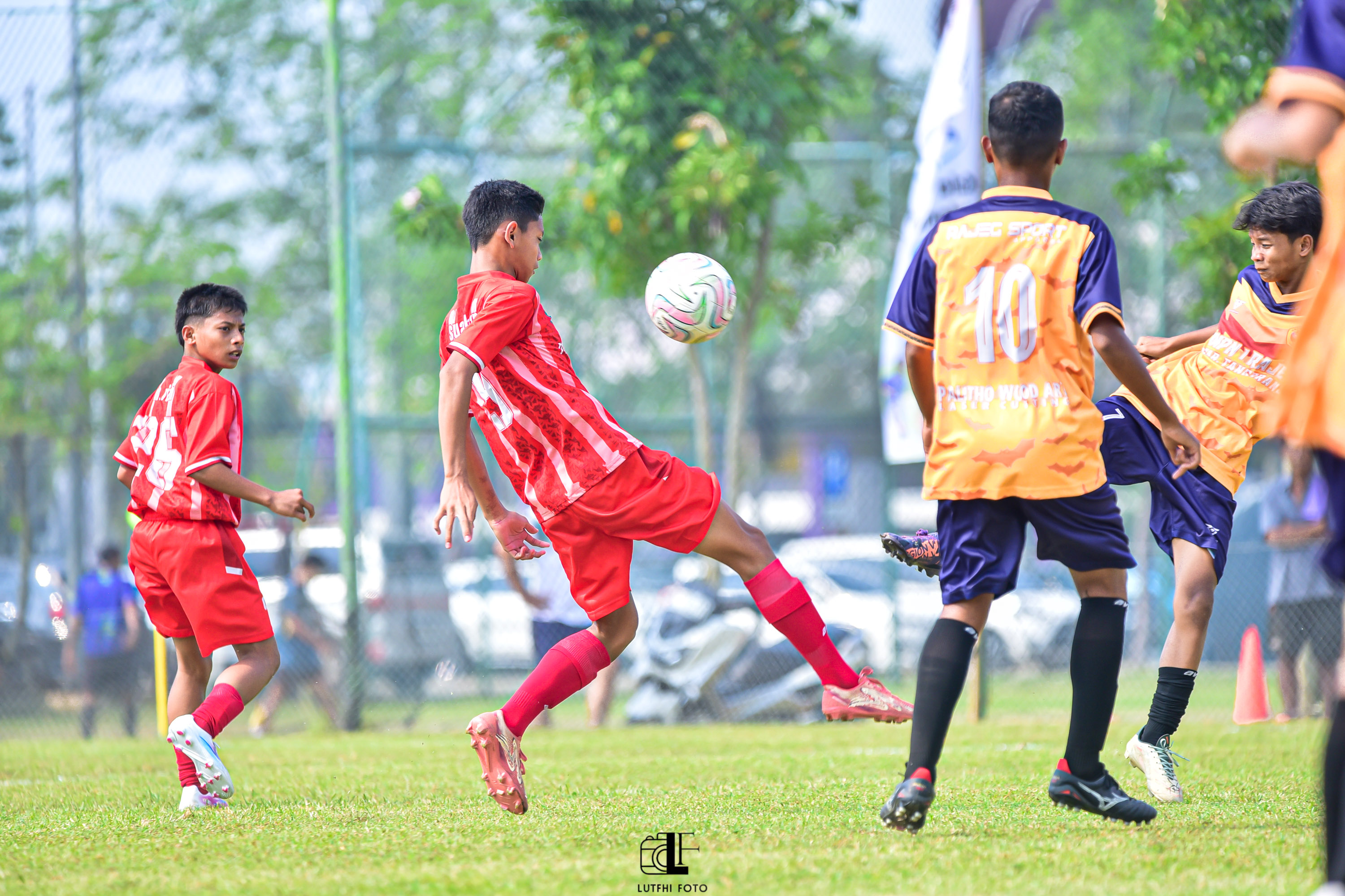 Siswa SMPN 1 Pasarkemis Turut Harumkan Kecamatan dalam Kejuaraan Sepak Bola Sekabupaten
